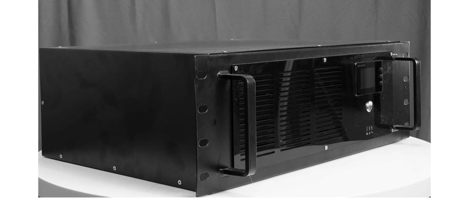 BỘ LƯU ĐIỆN MHPRO 3000 loại 1200W (UPS)